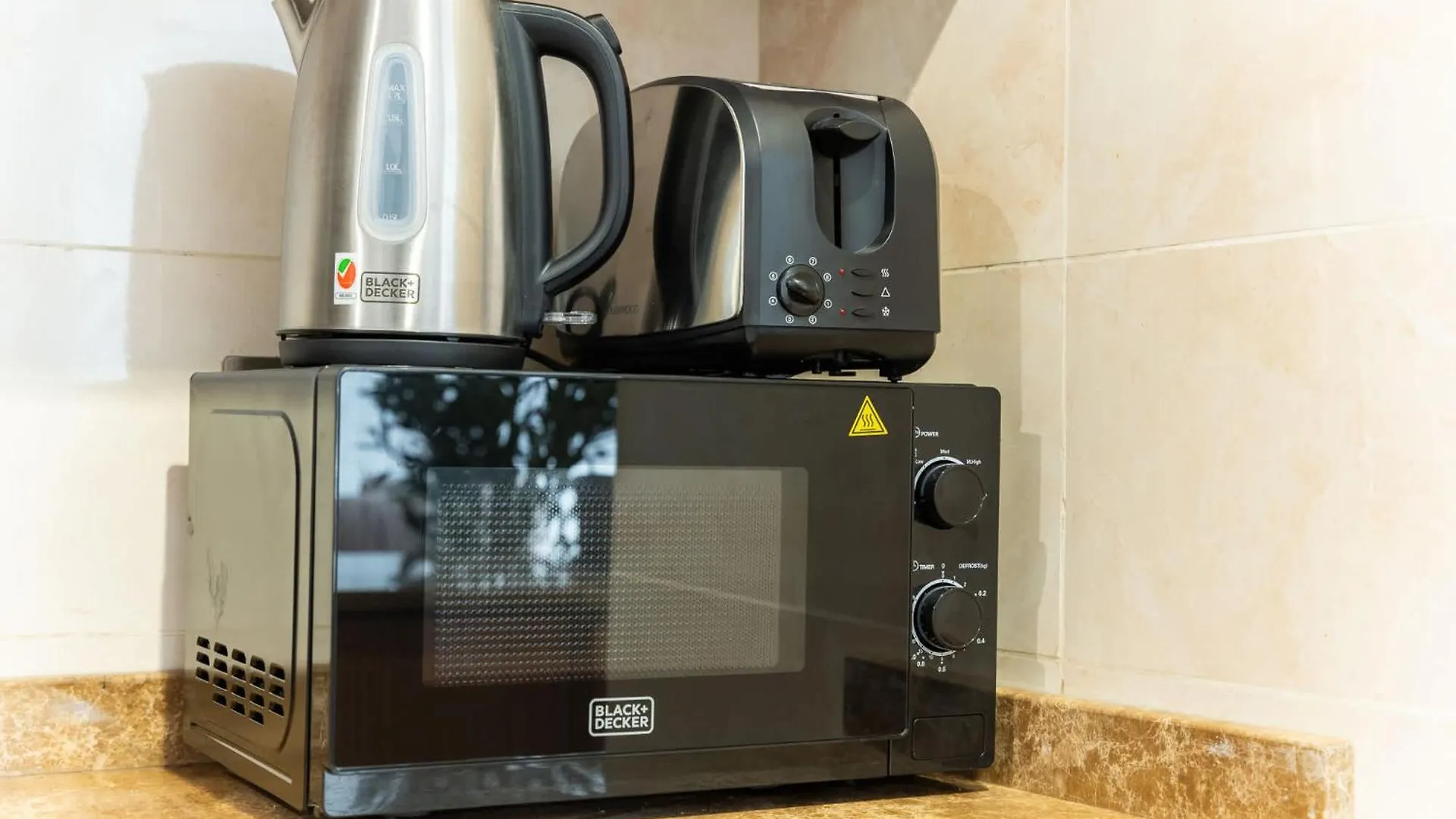 Vibrant 1-Bedroom Apartment In Al Barsha With Easy Access To Downtown Dubái 0*,