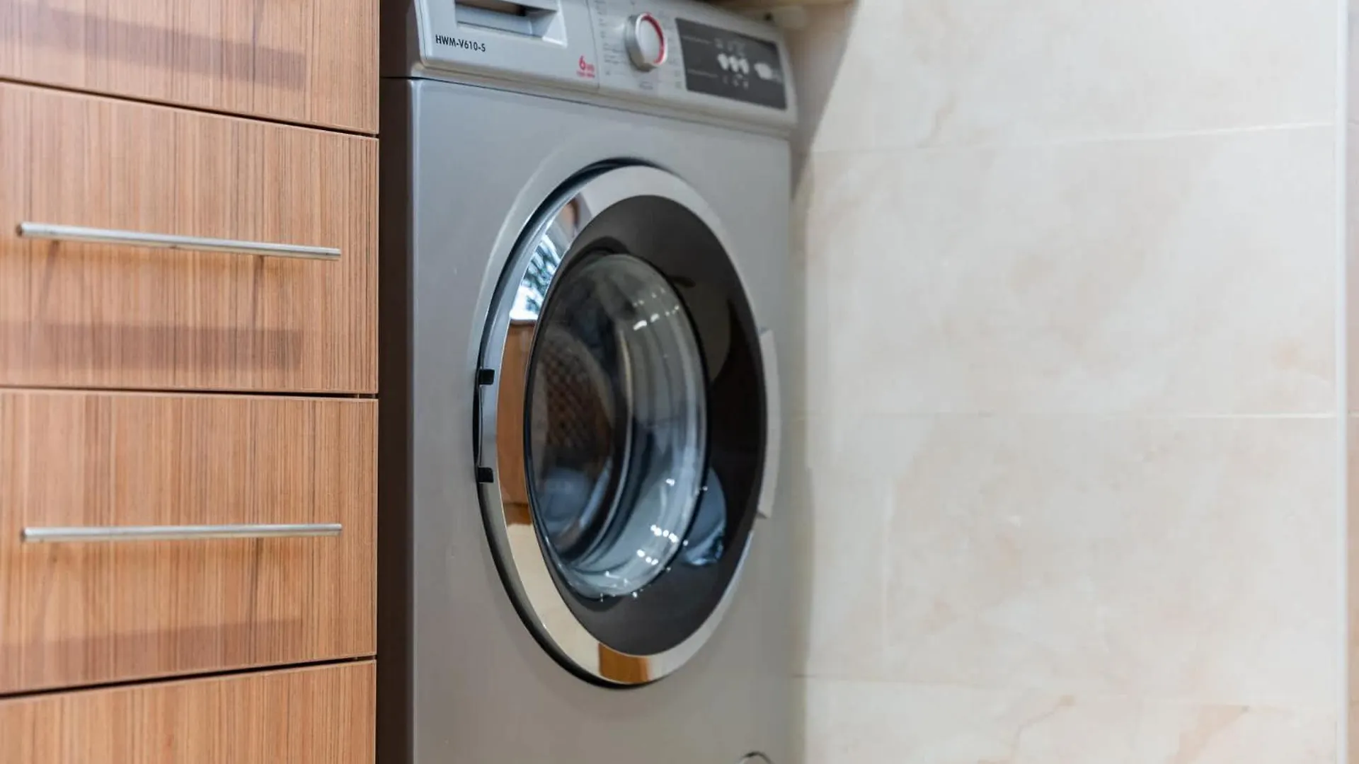 Vibrant 1-Bedroom Apartment In Al Barsha With Easy Access To Downtown Dubai